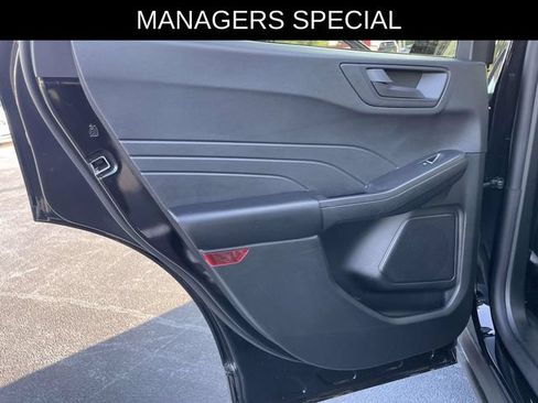 Used 2025 Ford Escape Active AWD/4WD image 11