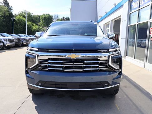 New 2026 Chevrolet Suburban Premier AWD/4WD image 5