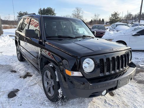 Used 2015 Jeep Patriot High Altitude FWD image 3