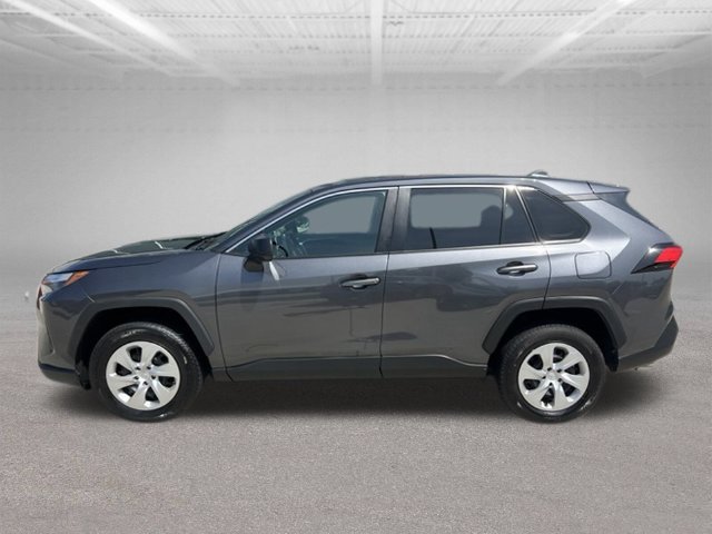 Used 2023 Toyota RAV4 LE AWD/4WD image 5