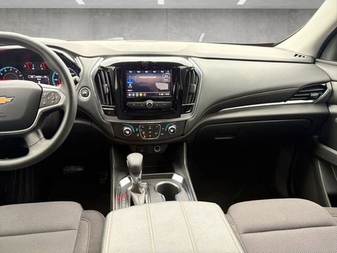 Certified 2021 Chevrolet Traverse LS FWD image 3