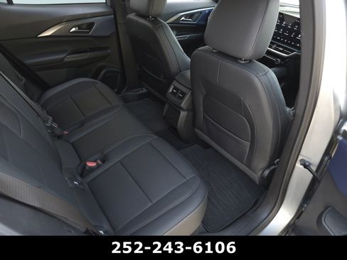 Used 2025 Chevrolet Equinox EV LT w/ Convenience Package FWD image 36