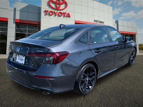 Used 2025 Honda Civic Sport image 3