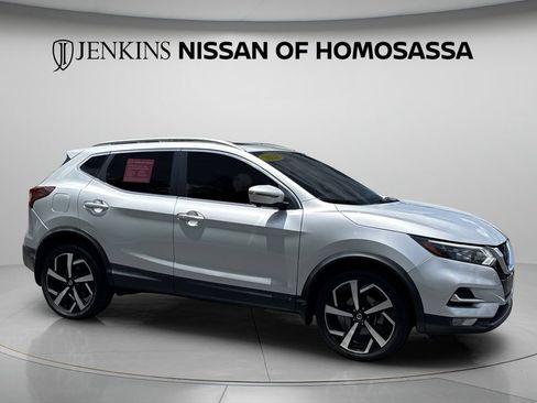 Certified 2021 Nissan Rogue Sport SL w/ Premium Package FWD image 5