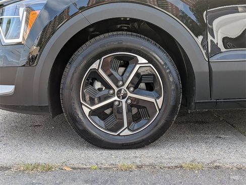 Used 2024 Kia Niro EX image 27