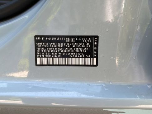 Used 2025 Volkswagen Jetta SE w/ Sunroof Package FWD image 27