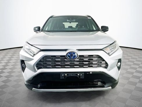 Used 2021 Toyota RAV4 XSE AWD/4WD image 3