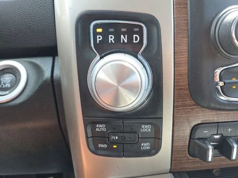 Used 2015 RAM 1500 Laramie w/ Convenience Group AWD/4WD image 30