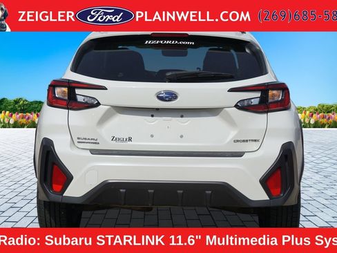 Used 2024 Subaru Crosstrek 2.0i Premium AWD/4WD image 4