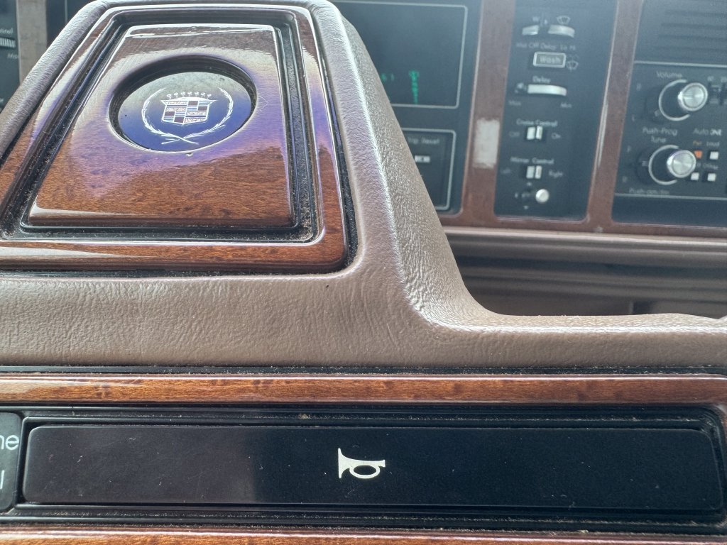 Used 1989 Cadillac Eldorado Coupe FWD image 24