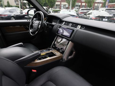 Used 2019 Land Rover Range Rover HSE AWD/4WD image 16