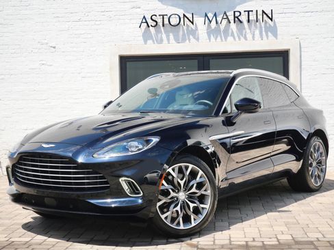 Used 2023 Aston Martin DBX AWD/4WD image 25