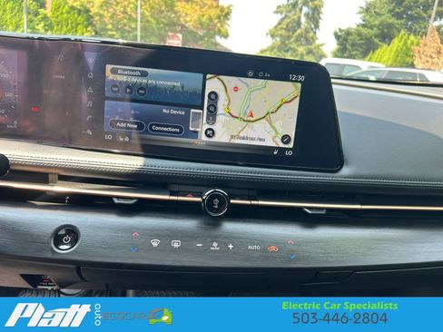 Used 2023 Nissan Ariya FWD image 31