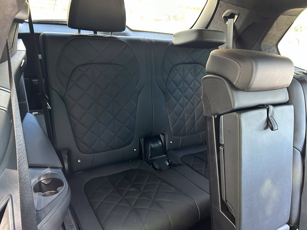 Used 2024 BMW X7 xDrive40i w/ M Sport Package AWD/4WD image 54