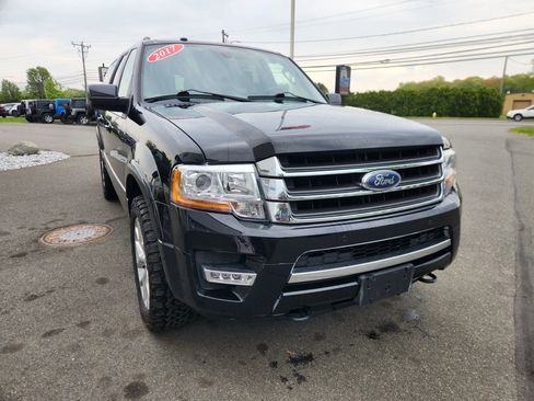 Used 2017 Ford Expedition EL Limited w/ Equipment Group 301A AWD/4WD image 22