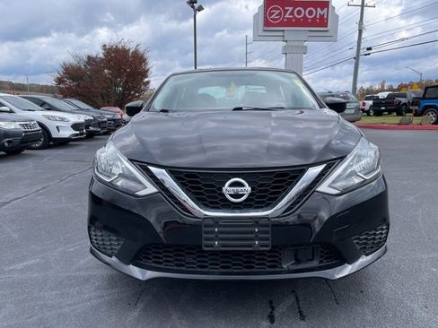 Used 2019 Nissan Sentra SV image 3