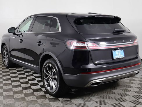 Used 2023 Lincoln Nautilus Reserve AWD/4WD image 11