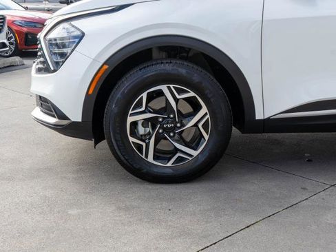 Certified 2025 Kia Sportage LX AWD/4WD image 26