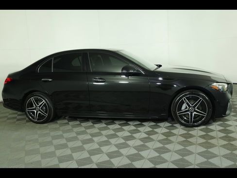 Used 2024 Mercedes-Benz C 300 4MATIC Sedan image 2