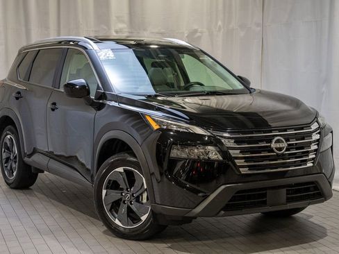 Certified 2024 Nissan Rogue SV w/ SV Premium Package image 1