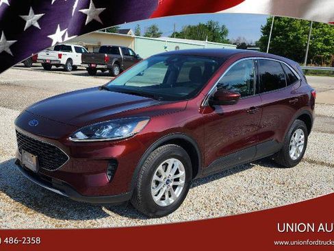 Certified 2021 Ford Escape SE AWD/4WD image 1