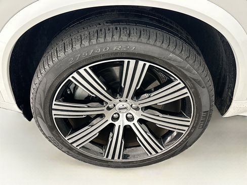 Used 2024 Volvo XC90 T8 Plus w/ Protection Package Premier image 11