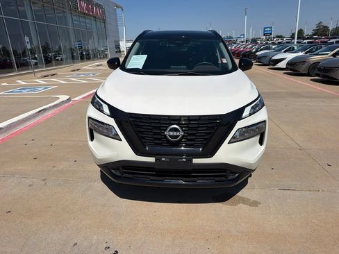 Used 2023 Nissan Rogue SV w/ SV Premium B Package AWD/4WD image 8