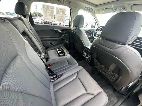 Used 2024 Audi Q7 2.0T Premium Plus w/ Premium Plus Package AWD/4WD image 11