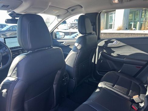 New 2026 Ford Escape SE image 12