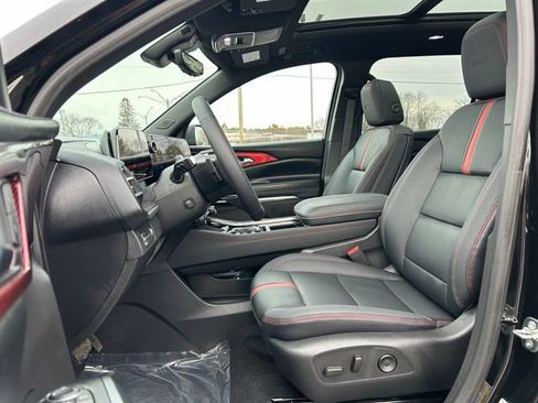 New 2026 Chevrolet Traverse RS w/ LPO, Floor Liner Package AWD/4WD image 29