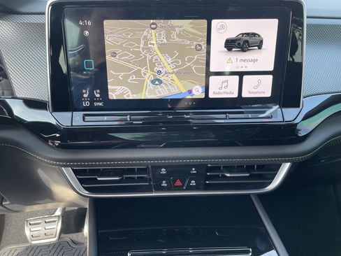 New 2026 Volkswagen Atlas Cross Sport SEL R-Line image 19