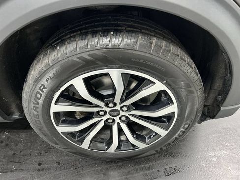 Used 2023 Ford Explorer ST-Line AWD/4WD image 8