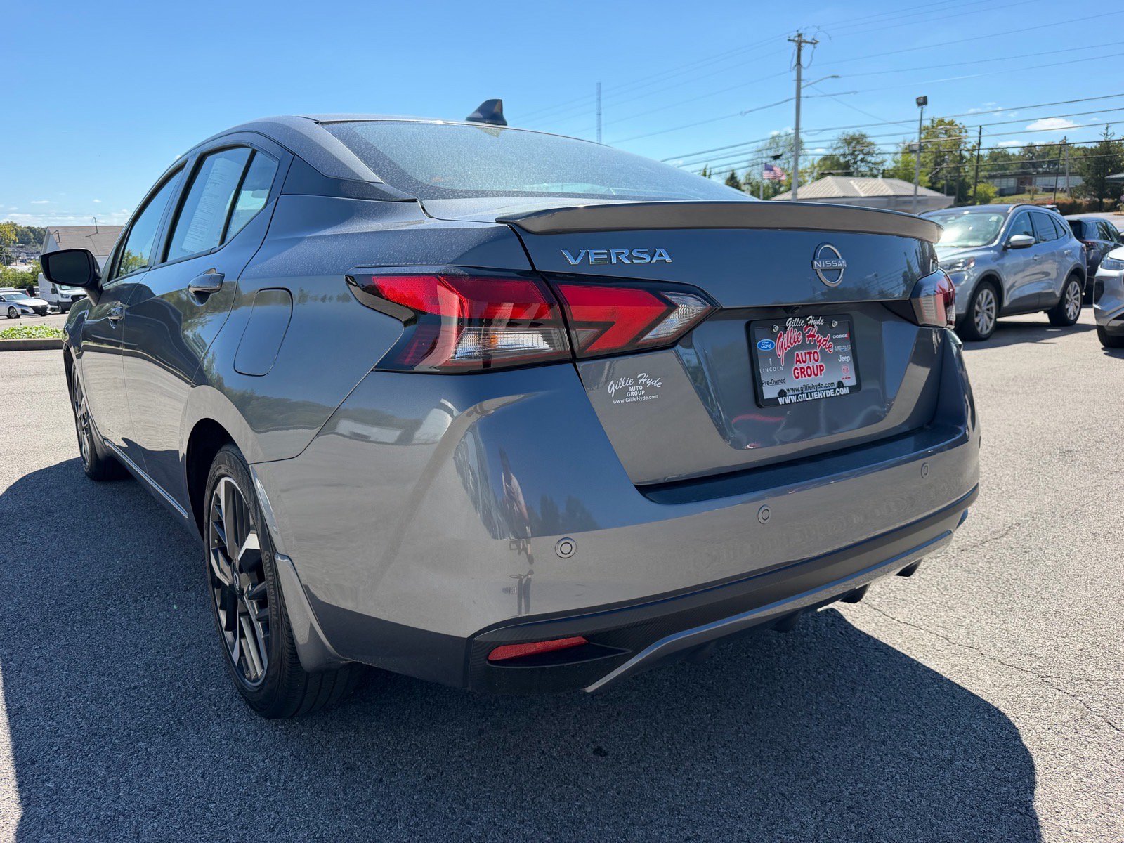 Used 2024 Nissan Versa SR w/ Trunk Package FWD image 10