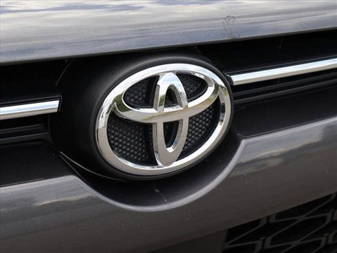 Used 2020 Toyota 4Runner SR5 Premium w/ Moonroof Package AWD/4WD image 28