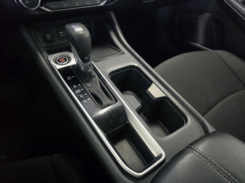 Used 2024 Nissan Sentra SV FWD image 31