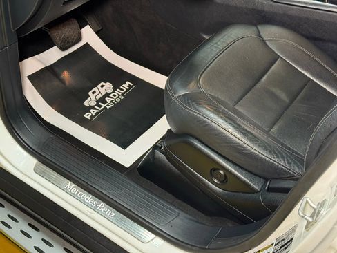 Used 2016 Mercedes-Benz GL 450 4MATIC image 42