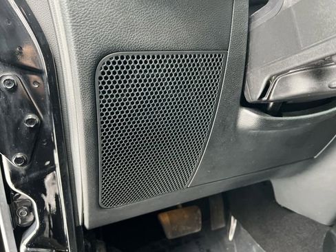 Used 2018 Jeep Wrangler Unlimited Sahara image 23