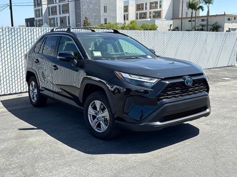 Used 2024 Toyota RAV4 XLE w/ Convenience Package AWD/4WD image 1
