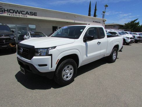 Used 2023 Nissan Frontier S w/ Technology Package AWD/4WD image 4