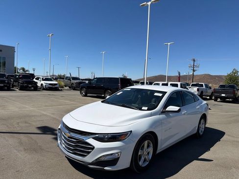 Used 2024 Chevrolet Malibu LT FWD image 10