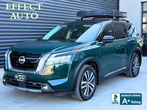 Used 2022 Nissan Pathfinder Platinum w/ Cargo Package AWD/4WD image 1
