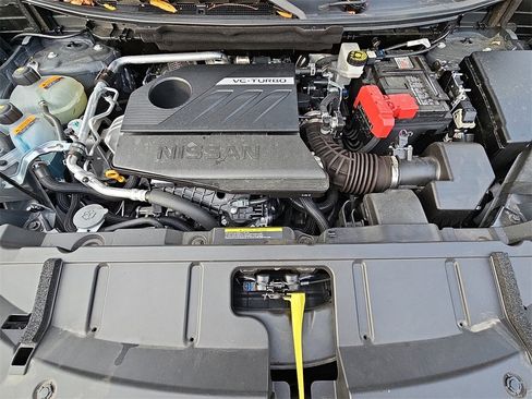 Certified 2025 Nissan Rogue SV image 29