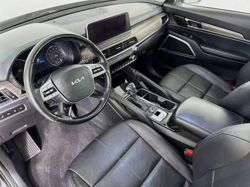 Used 2022 Kia Telluride EX w/ EX Premium Package image 10