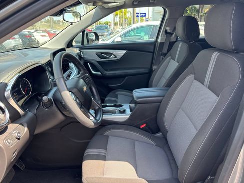 Used 2025 Chevrolet Blazer LT FWD image 28