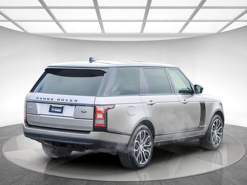Used 2017 Land Rover Range Rover Long Wheelbase Autobiography image 4