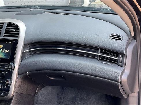 Used 2014 Chevrolet Malibu LT FWD image 16