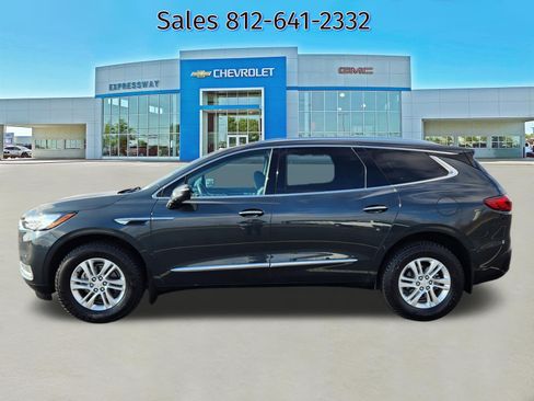 Used 2020 Buick Enclave Essence image 4
