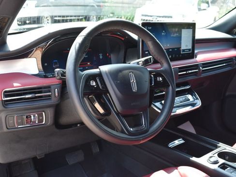 Used 2023 Lincoln Corsair Reserve w/ Equipment Group 201A AWD/4WD image 9