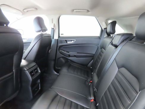 Used 2024 Ford Edge SEL AWD/4WD image 17