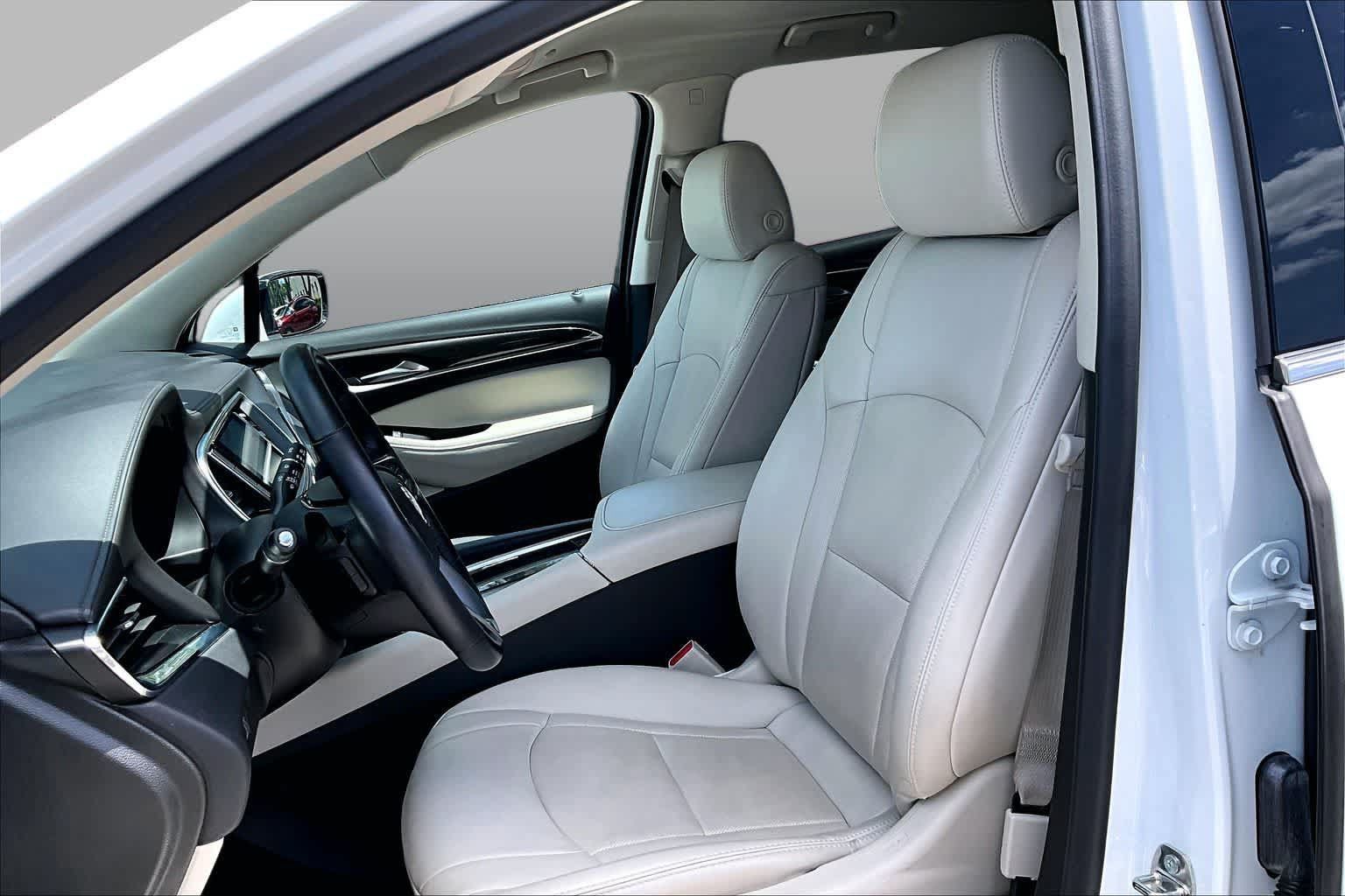 Used 2023 Buick Enclave Essence FWD image 15